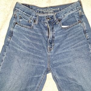 American Eagle Mom Jeans; Size 2 short